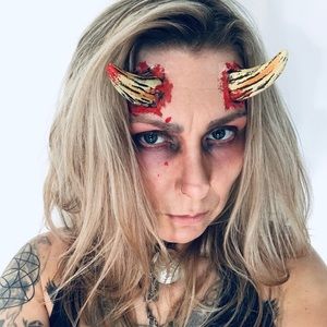 Meet your Posher, Tay